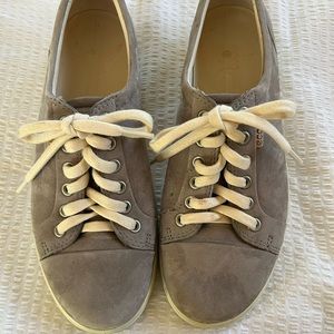 Ecco danish design sneakers suede taupe/gray size 38